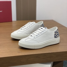 Louis Vuitton Low Shoes